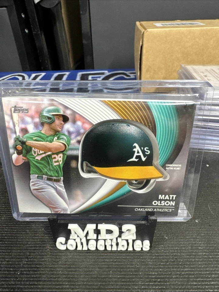 2022 Topps Series 2 - Batting Helmet Commemorative Relics Matt Olson #BH-MO - Image 1 of 1