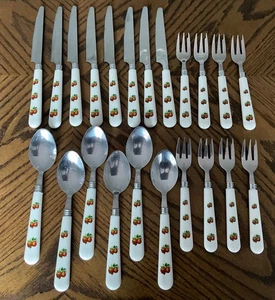 22 Stck. Porzellan Pearl Casuals Apfel Kunststoff Besteck Salatgabeln Suppenlöffel Messer - Bild 1 von 13