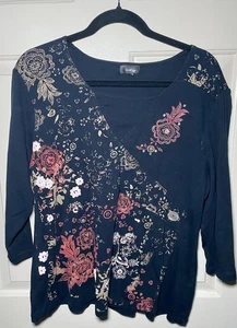 Analogy Women's Pullover Floral Pattern 3/4 Sleeve Top - Picture 1 of 4