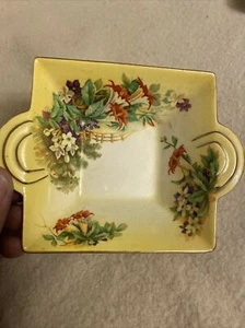 Bandeja de plato anillo de baratija vintage ROYAL WINTON muecas trompeta vid Inglaterra - Imagen 1 de 8