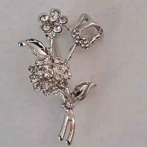 Vintage Silver Tone Flower Brooch Trio Of Flowers Rhinestones 2 x 1" - Picture 1 of 7