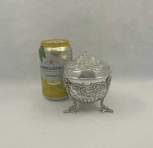 Antique Victorian Solid Sterling Silver String Box by Goldsmiths & Silversmiths - Picture 1 of 18