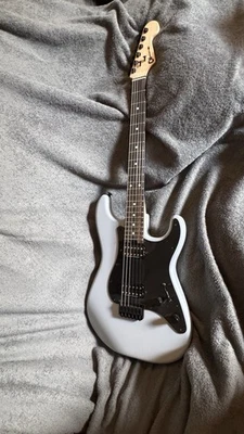 Charvel Pro-Mod So-Cal Style 1 电吉他 - 底漆灰色。 — 第 1/4 张图片