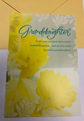 Cartão Hallmark Páscoa NETA Love Who You Are 5”x7” - Imagem 1 de 4