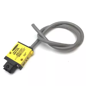 Banner SM312FP Photoelectric Sensor, Voltage 10-30VDC, Output 150mA, 4-Wire - Picture 1 of 4