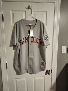 100% Authentic Mitchell & Ness 1999 San Diego Padres Tony Gwynn Jersey Sz 44 L - Picture 1 of 5
