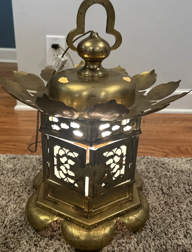 Linterna de mesa de cobre Y3108 TOUROU-pie de garra-luz japonesa-¡RARA! Foto 1 de 4