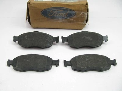 NUEVO OEM Ford XS8Z2001BA Pastillas de freno delanteras - 1995-2000 Contour, 1999-2002 Cougar Foto 1 de 3