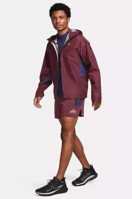 Chaqueta NK Trail Cosmic Peaks Gore-Tex Granate FB7532-681 Hombres Talla XXL Minorista $250 Foto 1 de 4