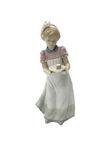 Statuina spesa interna Lladro buon compleanno usata - Foto 1 di 6