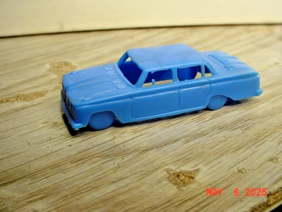 Pontiac Tempest 1961 MPC de colección azul plástico blando 2" j2047 Foto 1 de 4