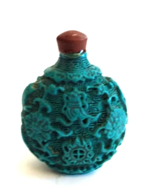 Botella de tabaco china azul turquesa tallada a mano con tapón de madera de 2,5 pulgadas de alto Foto 1 de 4