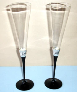 Vera Wang Wedgwood With Love Cristal Tostado Flauta SET/2 Esmalte Negro Tallo Nuevo - Imagen 1 de 6