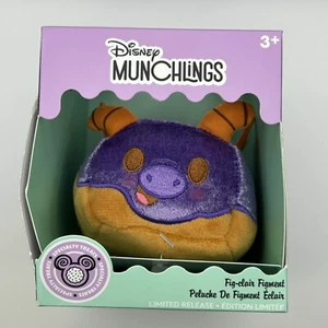 Figura del Festival de las Artes de Epcot de los Parques Disney Fig-Clair Munchlings Plus Juguete - Imagen 1 de 5