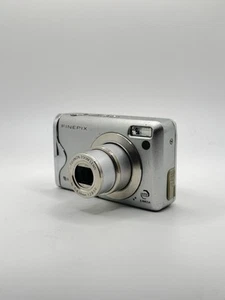 FUJIFILM FINEPIX F20 6mp 3x ZOOM DIGITAL CAMERA W Battery — TESTED & WORKING✅ - Picture 1 of 5