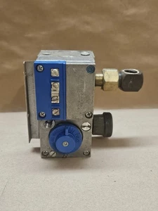 ITT General Controls Gas Valve B67RA210 - Picture 1 of 7