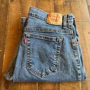 Levi's 550 Relaxed Bootcut Denim Jeans Women's 14M 31x31 Med Wash Mid-rise Y2K - Picture 1 of 18