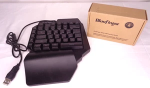 Ratón para juegos BlueFinger USB con cable y teclado con una mano retroiluminado RGB - Imagen 1 de 9