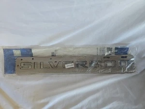 NEW GM SILVERADO DOOR EMBLEM CHROME 23400375 OEM - Bild 1 von 6