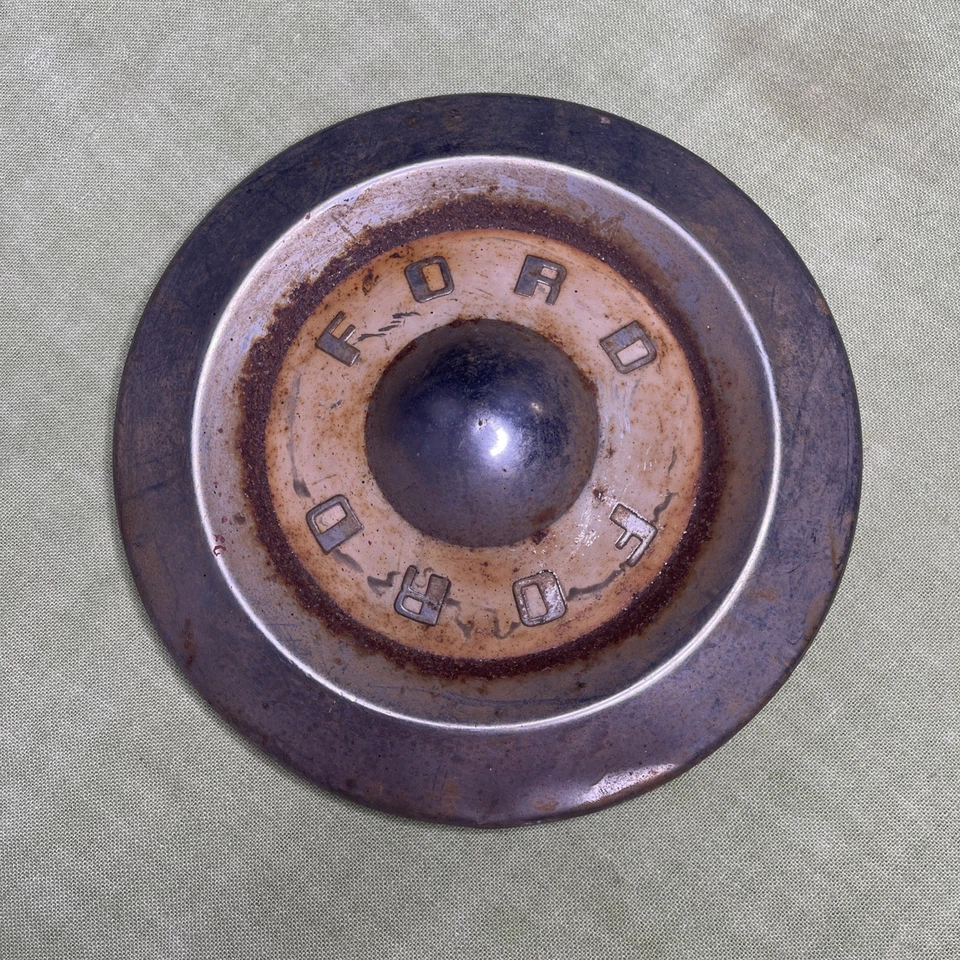 Ford Thunderbird Fairlane 1955-1960 10,5" Poverty perro plato tapacubos rueda Foto 1 de 4