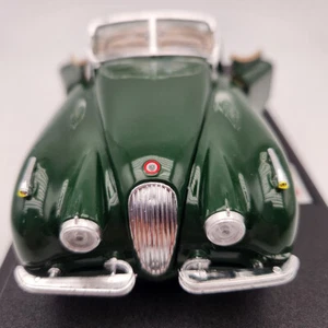 1951 Jaguar XK120 - 1:24 Diecast Model - Hunter Green - By Bburago - Picture 1 of 7