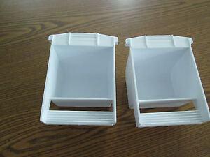 Plastic dish food/water Hoei replacement cup for bird cages made in USA set of 2