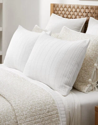 THRESHOLD STUDIO McGEE King Stripe Matelasse Cobertor Simulado Blanco Foto 1 de 3