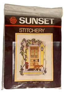 Kit bordado crewel puerta delantera gato buenos días puesta de sol costura 2406 nuevo de colección - Imagen 1 de 18