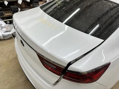 CADENZA   2017 Fuel Vapor Canister 104815105 - Image 1 of 4