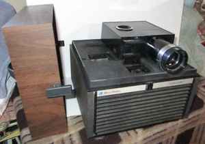 Bell & Howell 982Q-D Slide Cube Auto Focus Table Top Projector - Working - Picture 1 of 13