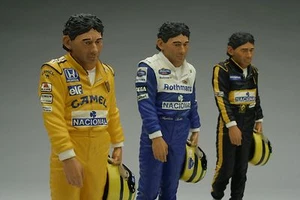 Exoto | 1:18 | Ayrton Senna Hand Painted Figurine | 1994 Rothmans Williams FW16 - Picture 1 of 2