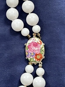 Vtg Porcelain Flower Box Clasp Japan Double Strand Lucite Bead 26” Necklace - Picture 1 of 10