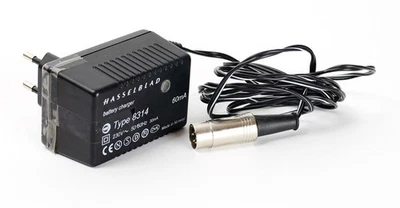 Hasselblad Charger Type 8314 230V 50/60Hz for 500 EL ELX ELD ELM No.0782 - Image 1 of 3