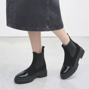New AGL Mary Beat Quilted Ankle Boot Patent Leather Cap Toe Sz 38.5 - Picture 1 of 16