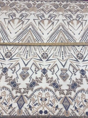 DISEÑOS GEOMÉTRICOS RUBOR MULTICOLOR CON ENCAJE DE CUENTAS PESADAS-PROM-SE VENDE POR YARDA. Foto 1 de 2