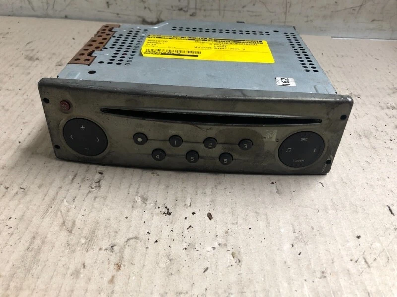 RADIO Renault Clio II (BB/CB) Hatchback 1.4 16V Si (K4J-713) 2000 22DC279 - Bild 1 von 4