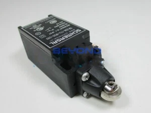 1 Stück NEU Schmersal TR 236-11Z-M20 Reiseendschalter - Bild 1 von 3