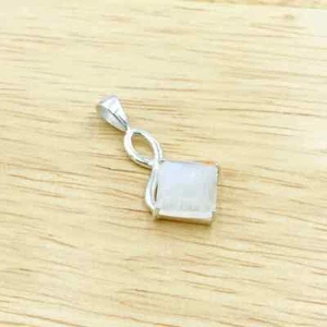 Gradevole Arcobaleno Pietra di Luna Gemma 925 Argento Sterling Fatto a Mano - Foto 1 di 5