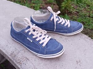 Taos Moc Star Size 10 Blue Canvas Womens Low Top Sneakers Shoes MST-13482A