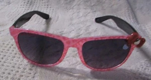 Hello Kitty Sunglasses - Picture 1 of 7