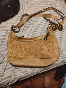 B.O.C. Born Concept Schultertasche Botanical Tooled Vinyl - Bild 1 von 4