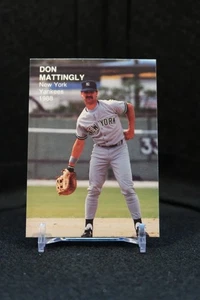 Don Mattingly New York Yankees 1988 Action Superstars #2 - Picture 1 of 2