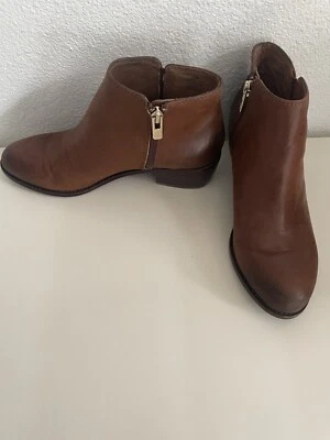 Antonio Melani Leather Brown  Ankle Bootie Womens 6.5 M Side Zip Preppy Fall - Image 1 of 4