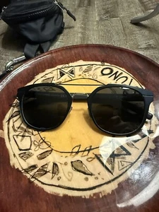 Dior Home Men’s sunglasses, Pristine Condition, From Saks 5th Ave - Picture 1 of 7