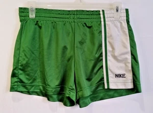 Vintage 90s Y2K Nike Shorts Youth Large (12-14) Green Athletic Training Fitness - Picture 1 of 11