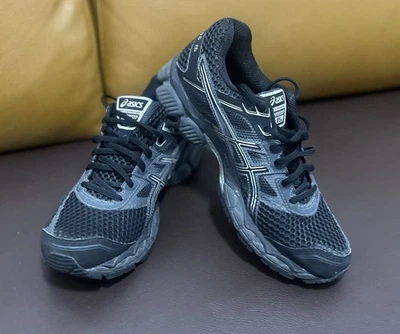 Zapatos para correr ASICS Gel-Cumulus para hombre negros, talla UK 7,5 Foto 1 de 4