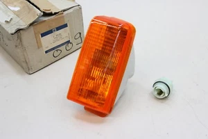 Intermitente delantero izquierdo original OPEL Rekord E 90017744 NUEVO - Imagen 1 de 1