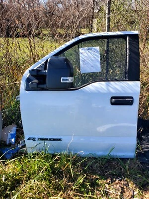 Pieza platino f250 platino 2017. Foto 1 de 4