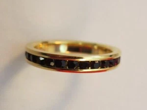 GRÖSSE 9 14KT GOLD EP VORSTECKBAR JANUAR DUNKELROT HOCHZEIT EWIGKEIT RING - Bild 1 von 2