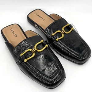 New Torrid Black Crinkle Patent Faux Leather Mules - Size 8WW - Picture 1 of 11